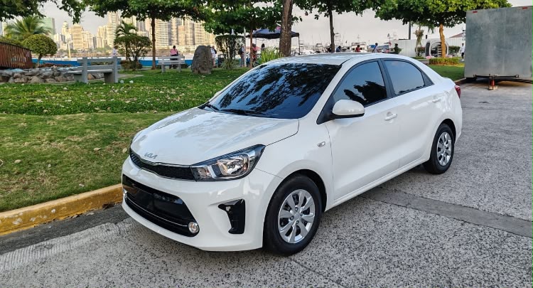 Kia Rio — rental in Panama