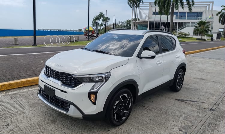 Kia Sonet — rental in Panama